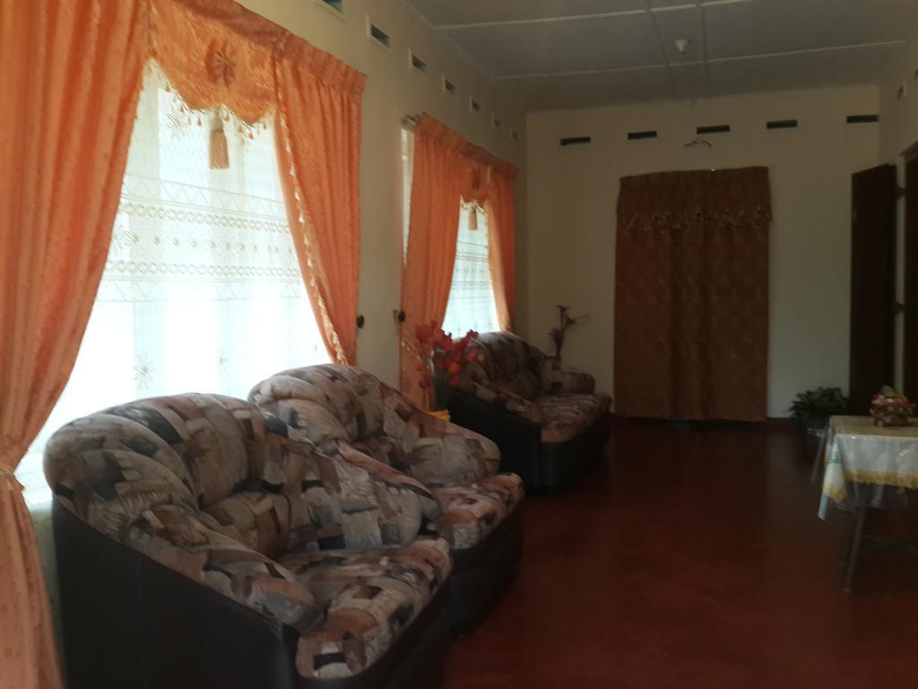 Deniyaya Guest House Bagian luar foto